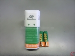 GP Mini Power Bank, Ladegerät mit 2x 1300mAh AA GP-Batteries GPKG02GS2A